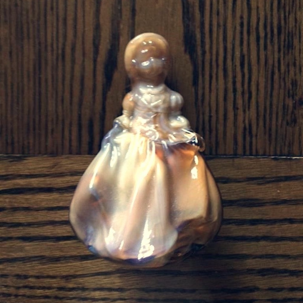 HEISEY by Imperial Carmel Slag Minuet Girl